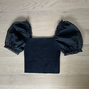 Aritzia puff sleeve top